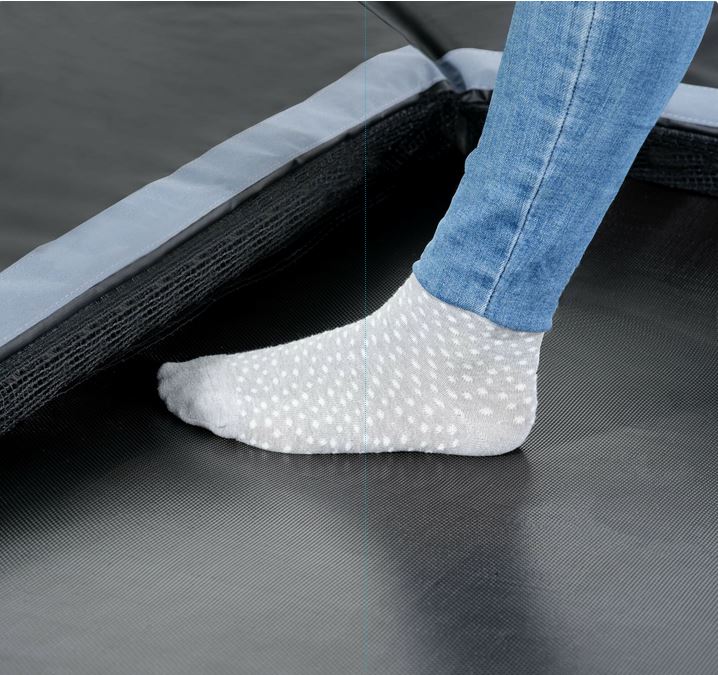 EXIT Dynamic Ground Level 275 x 458 cm s ochrannou sítí