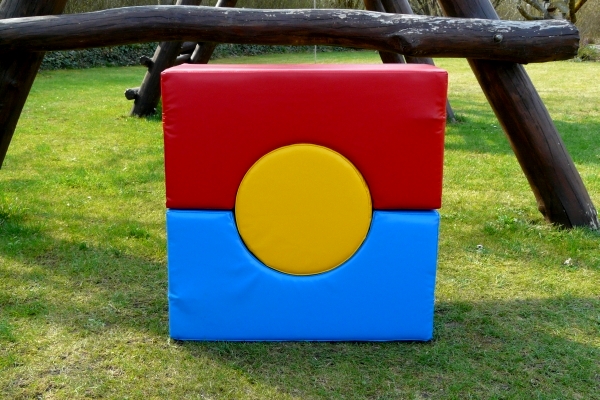 Molitanová sestava sedátko + stoleček 3 ks