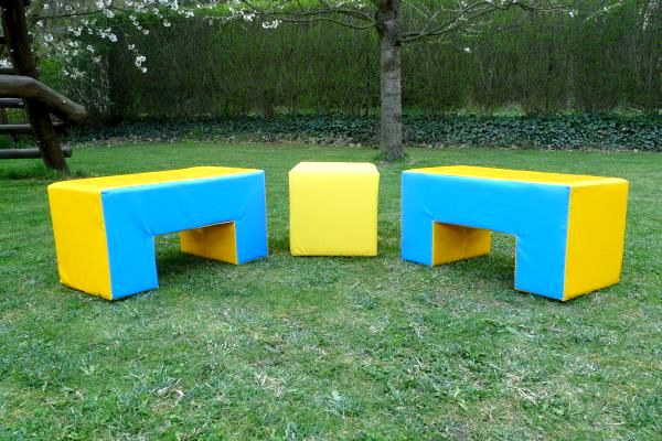 Molitanová sestava sedátko + stoleček 3 ks