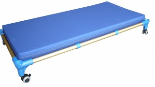 Hliníkové lehátko s kolečky 67x137x24 cm